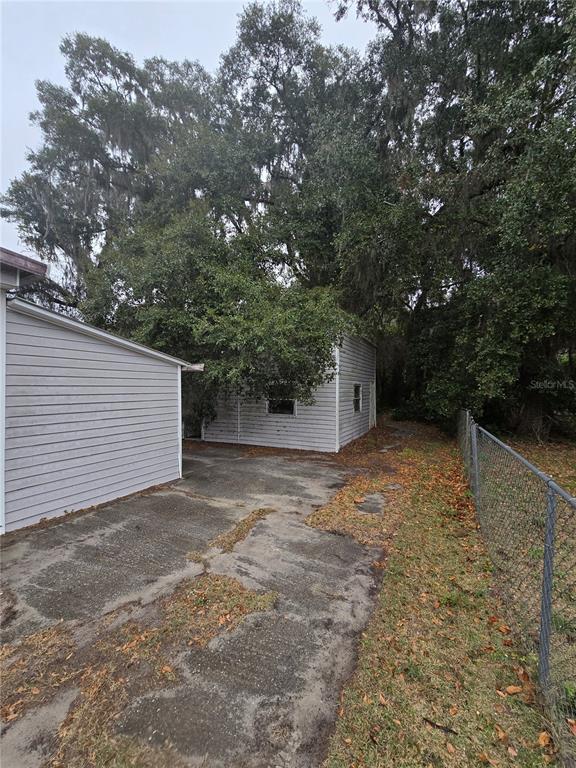 125 Southwest 1st Street Webster, FL 33597 - Photo 3 of 7