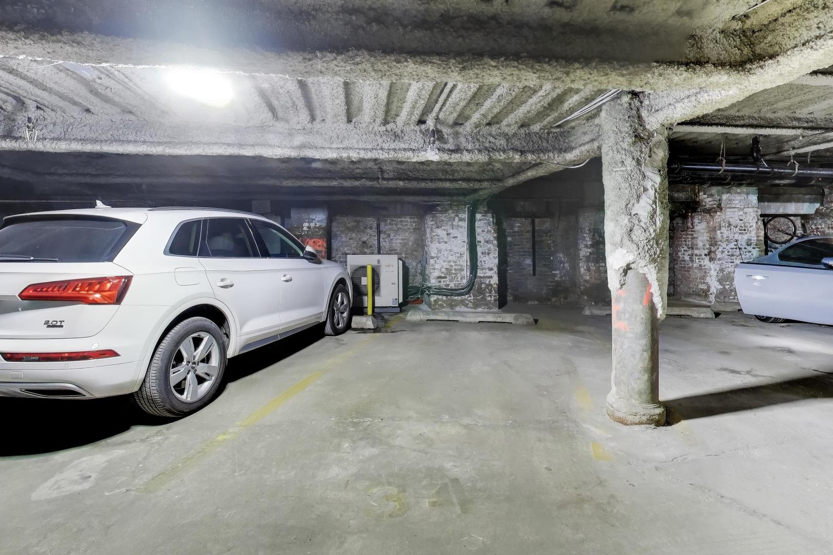 520 West Huron Street, Unit 409 Chicago, IL 60654 - Photo 21 of 35