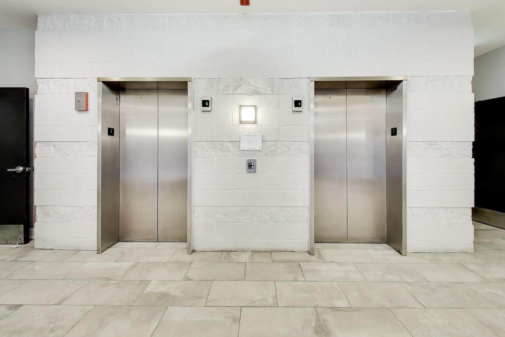 520 West Huron Street, Unit 409 Chicago, IL 60654 - Photo 32 of 35