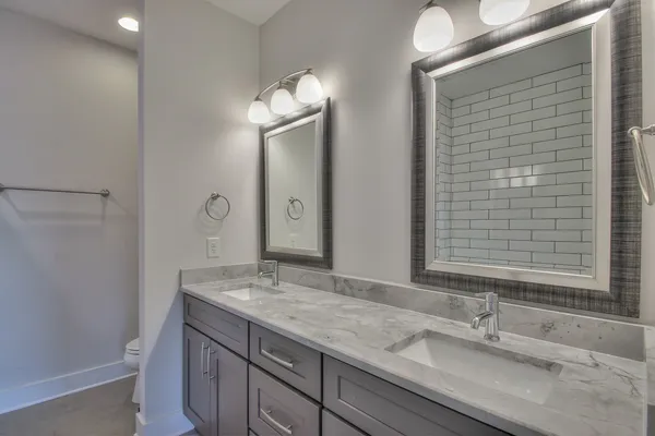 $3,495 | 1319 Pillow Street, Nashville, TN 37203