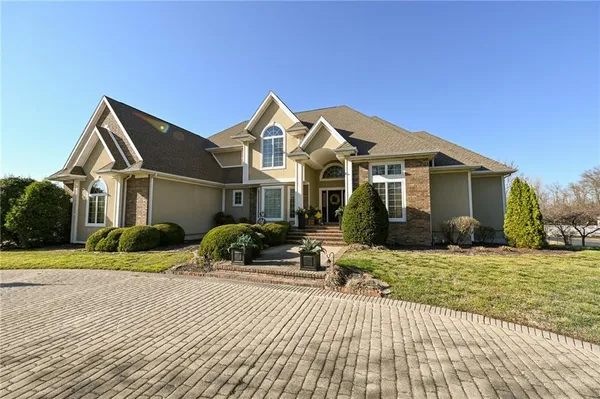 $1,500,000 | 304 Reavley Drive, Lamar, MO 64759