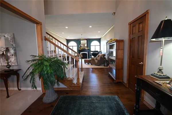 $1,500,000 | 304 Reavley Drive, Lamar, MO 64759