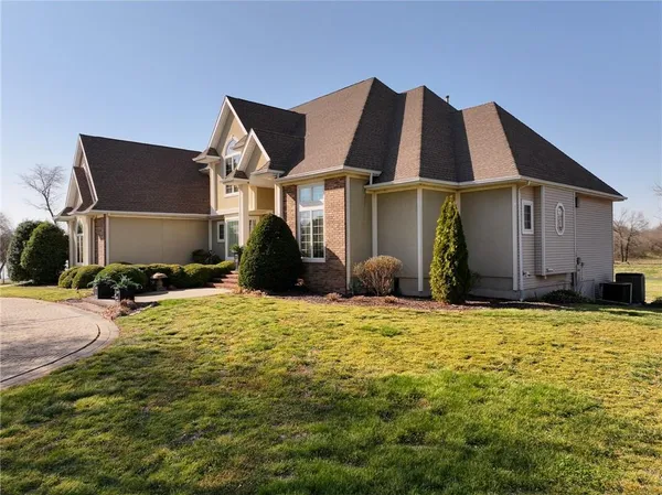 $1,500,000 | 304 Reavley Drive, Lamar, MO 64759