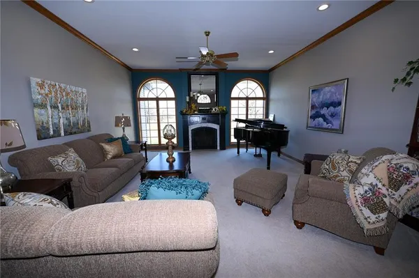 $1,500,000 | 304 Reavley Drive, Lamar, MO 64759