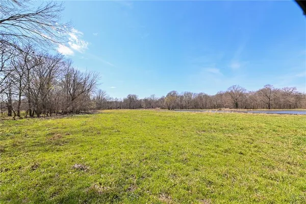 $1,500,000 | 304 Reavley Drive, Lamar, MO 64759