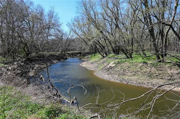 $1,500,000 | 304 Reavley Drive, Lamar, MO 64759