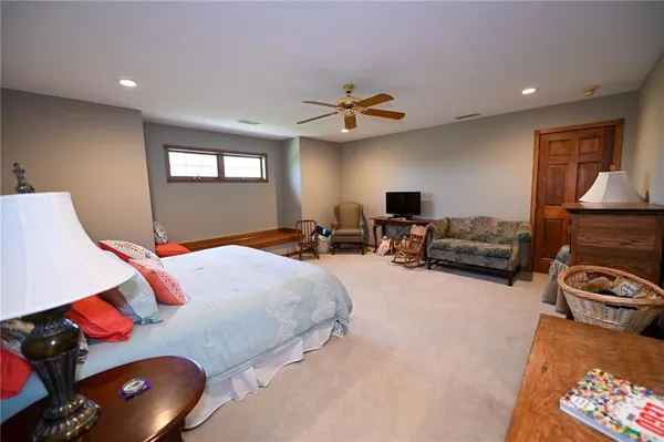 $1,500,000 | 304 Reavley Drive, Lamar, MO 64759