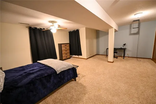 $1,500,000 | 304 Reavley Drive, Lamar, MO 64759