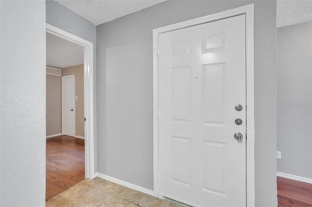 $1,100 | 9815 Walnut Street, Unit 214, Dallas, TX 75243