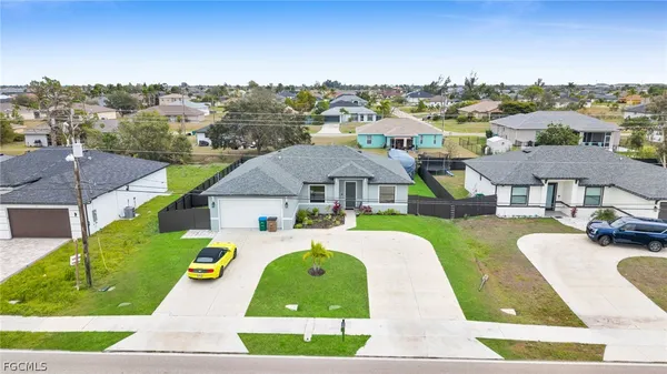 $2,700 | 221 Chiquita Boulevard North, Cape Coral, FL 33993