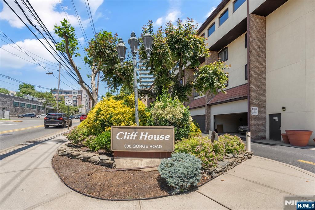 300 Gorge Road, Unit 2 Cliffside Park, NJ 07010 - Photo 41 of 43