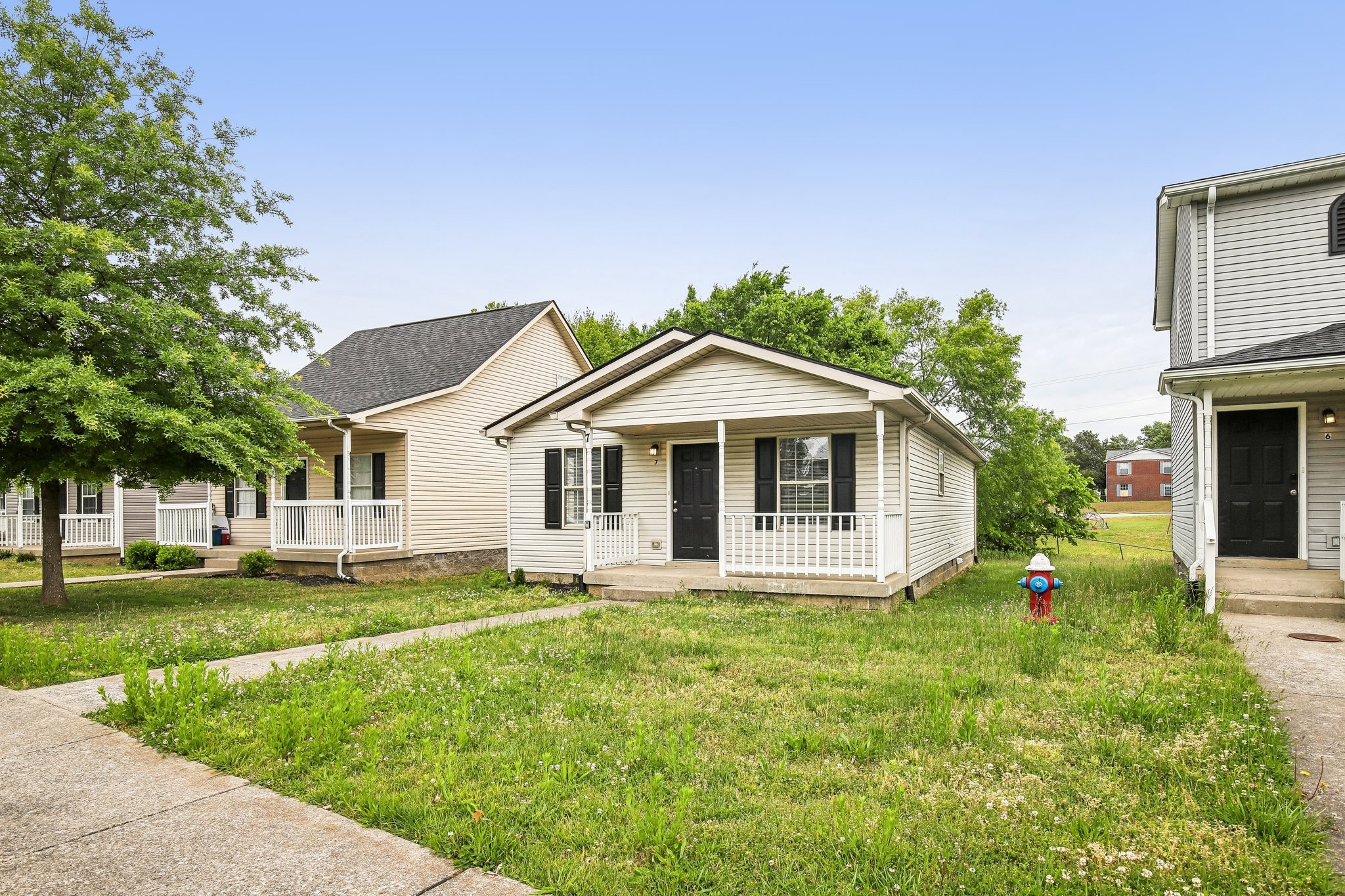 2607 Landrum Court Springfield, TN 37172 - Photo 4 of 47