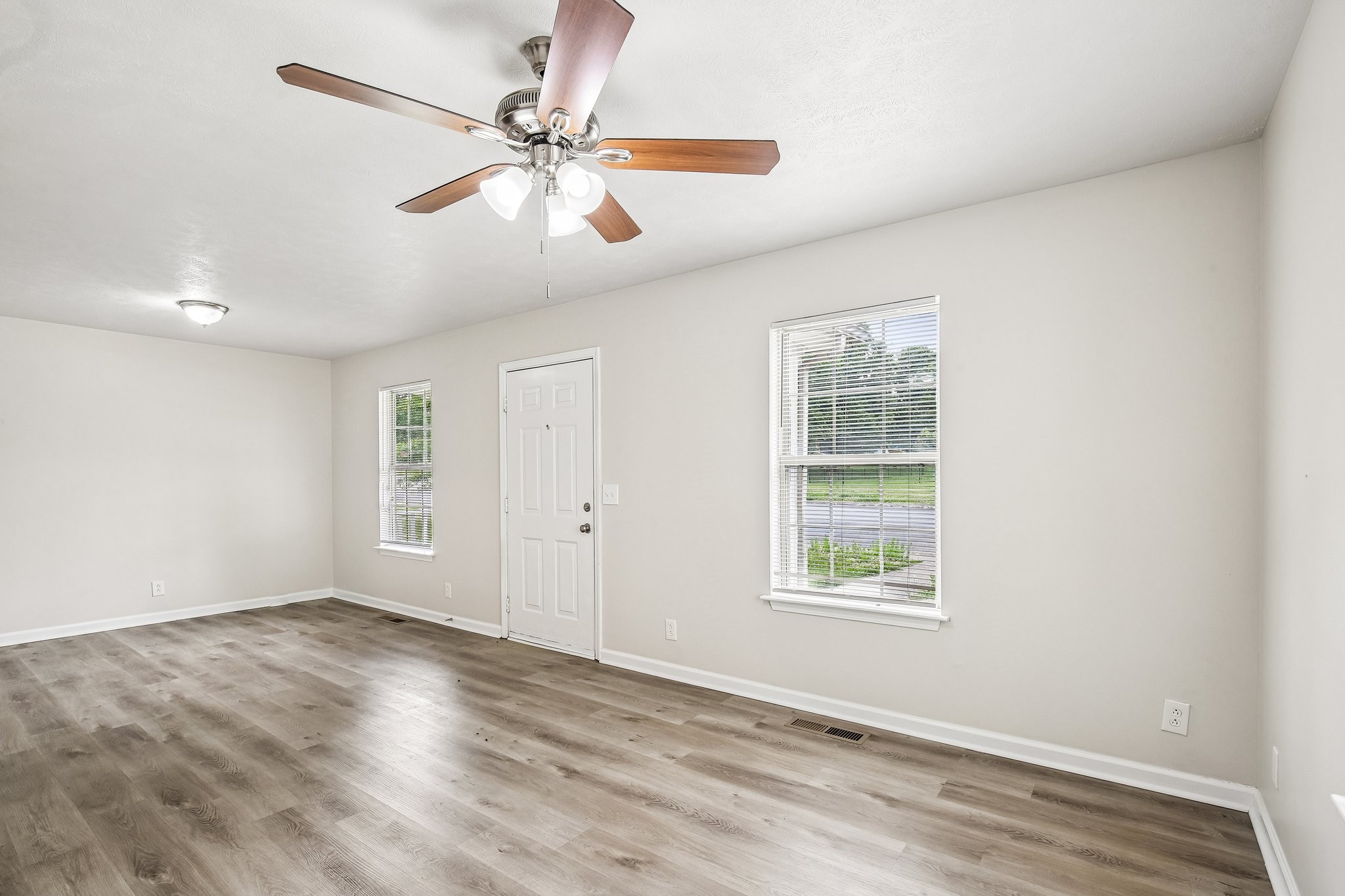 2607 Landrum Court Springfield, TN 37172 - Photo 6 of 47