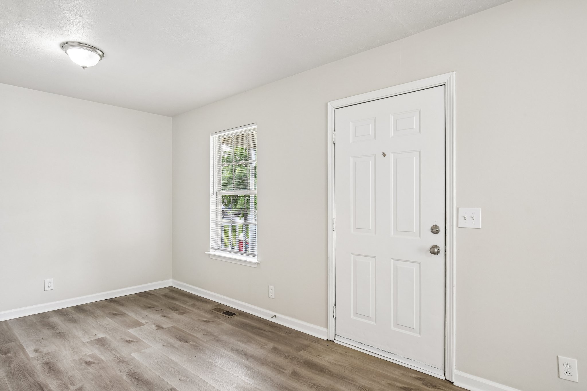 2607 Landrum Court Springfield, TN 37172 - Photo 7 of 47