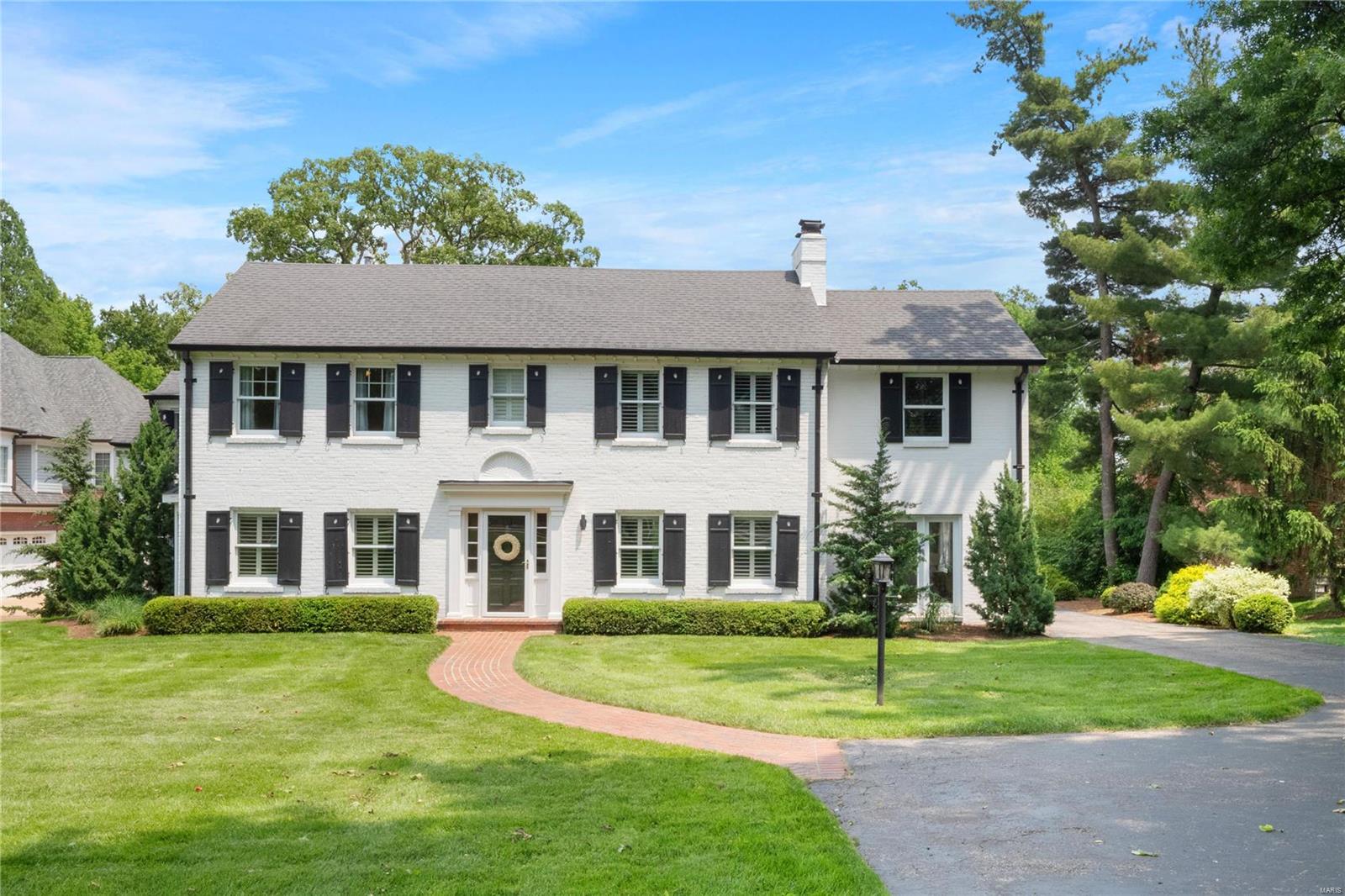 1230 Lay Road St. Louis, MO 63124 - Photo 1 of 43