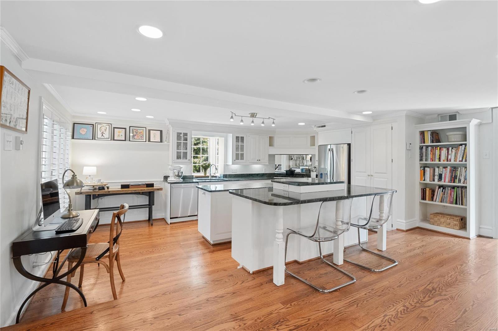 1230 Lay Road St. Louis, MO 63124 - Photo 12 of 43