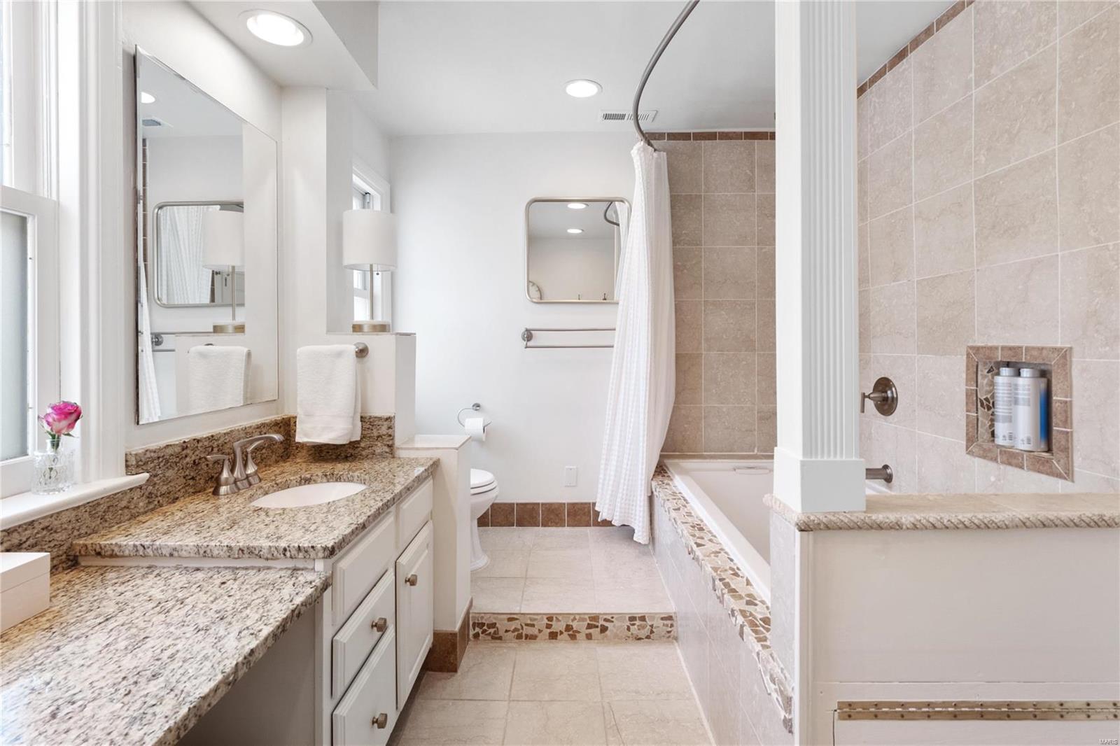 1230 Lay Road St. Louis, MO 63124 - Photo 22 of 43