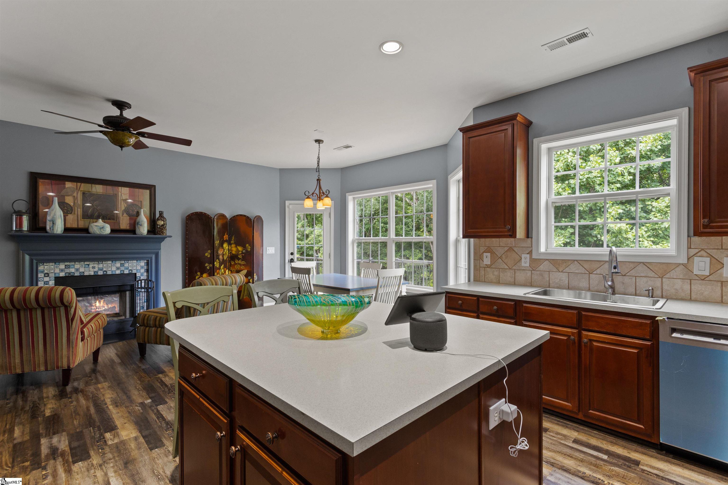 503 Summergreen Way Greenville, SC 29607 - Photo 14 of 36 Gallery Image 14