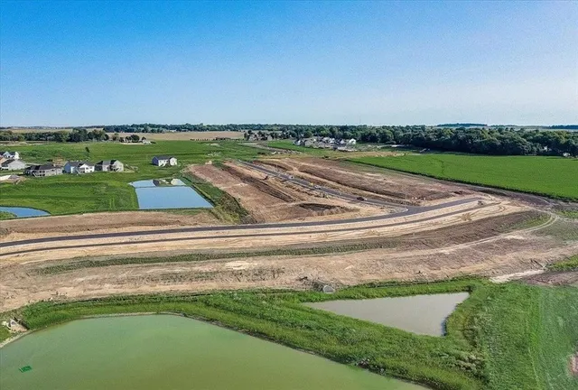 $121,900 | L446 Bear Tree, DeForest, WI 53532