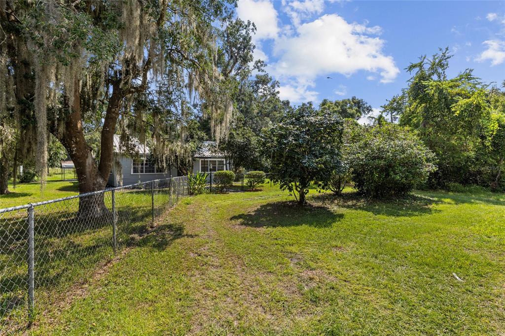 17081 Southwest 139th Avenue Archer, FL 32618 - Photo 43 of 47