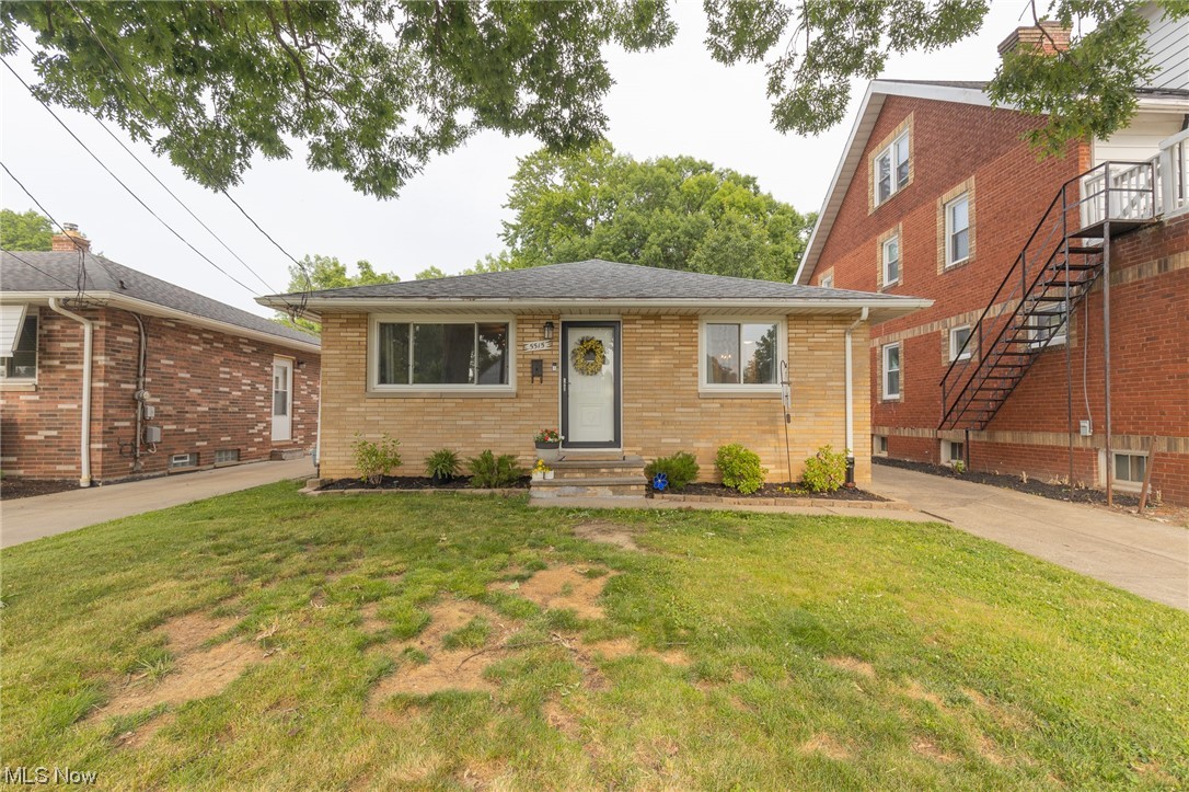 5515 West 48th Street Parma, OH 44134 - Photo 27 of 31 front view of house