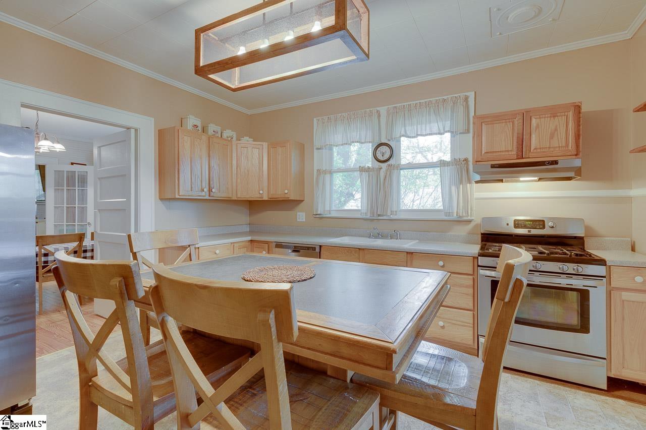121 Old Cedar Rock Road Easley, SC 29640 - Photo 11 of 31 Gallery Image 11
