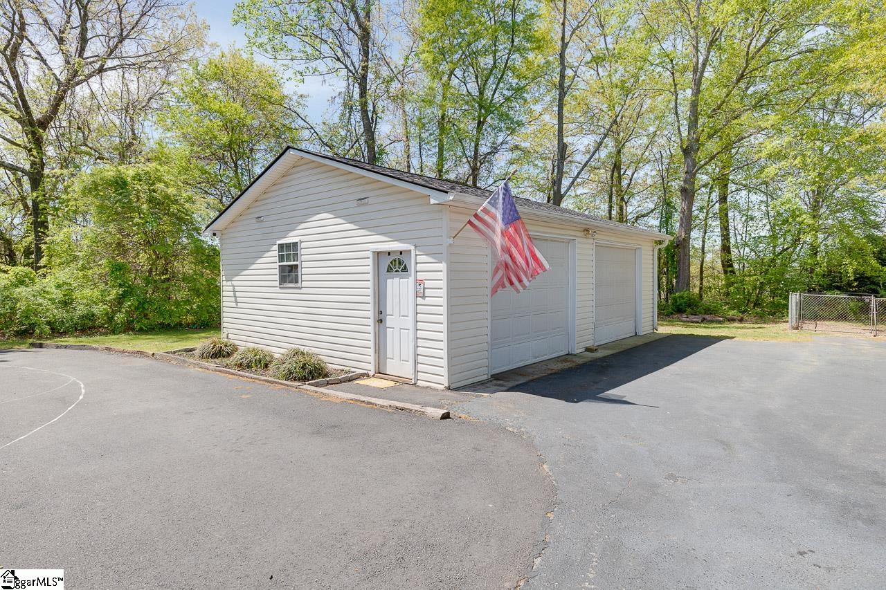121 Old Cedar Rock Road Easley, SC 29640 - Photo 26 of 31 Gallery Image 26