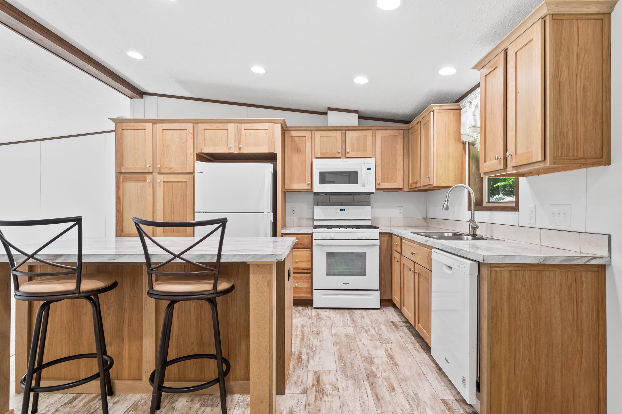 619 Allard Hill Road Madison, NH 03818 - Photo 4 of 26 Gallery Image 4