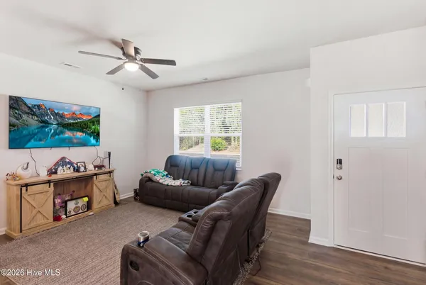 $1,800 | 1010 Bayard Wootten Way, New Bern, NC 28562