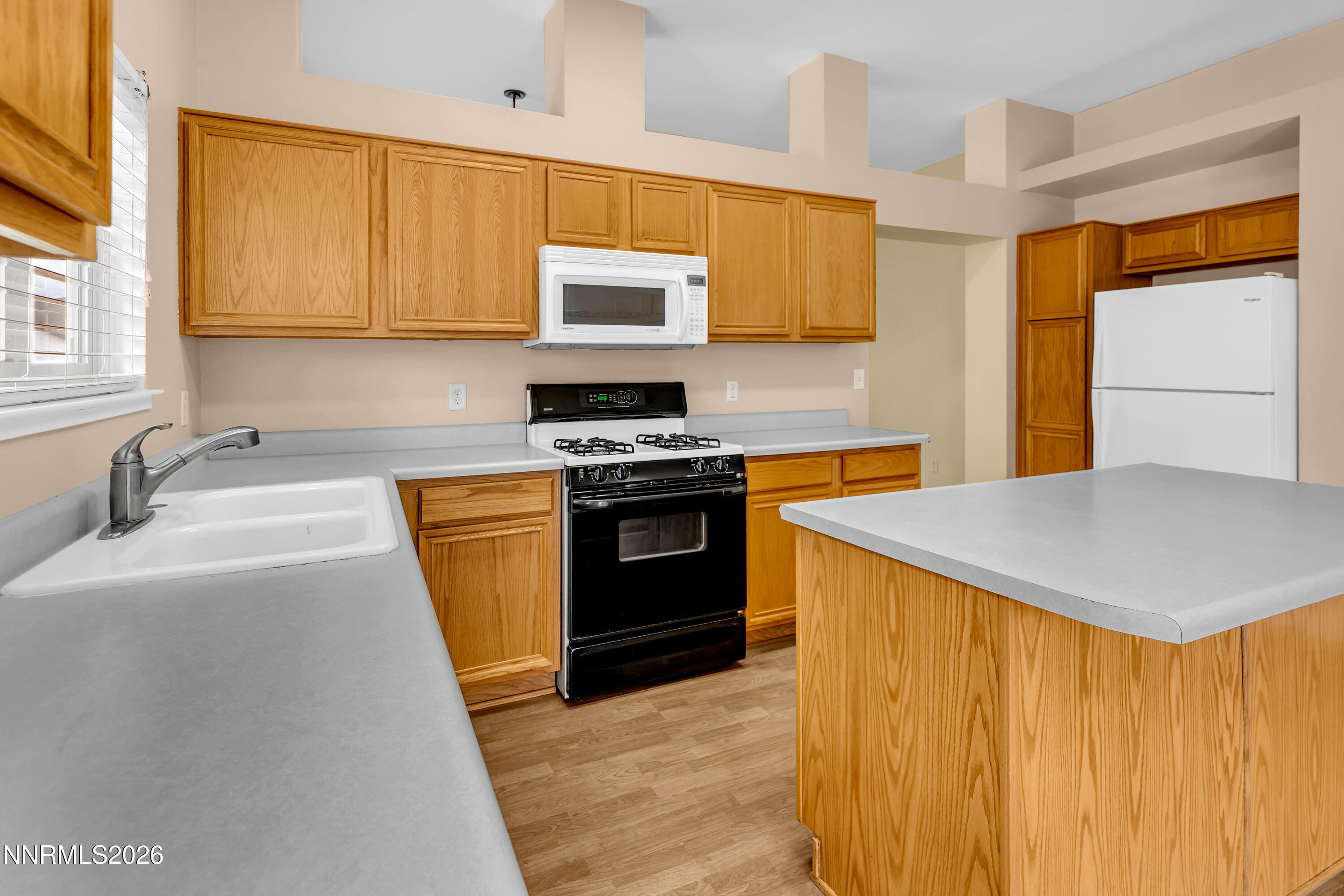 1419 Ridge Point Drive Carson City, NV 89706 - Photo 11 of 32 RidgePoint1419-011