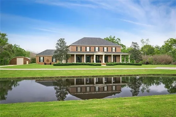 $1,885,000 | 47442 River Road, Hammond, LA 70401