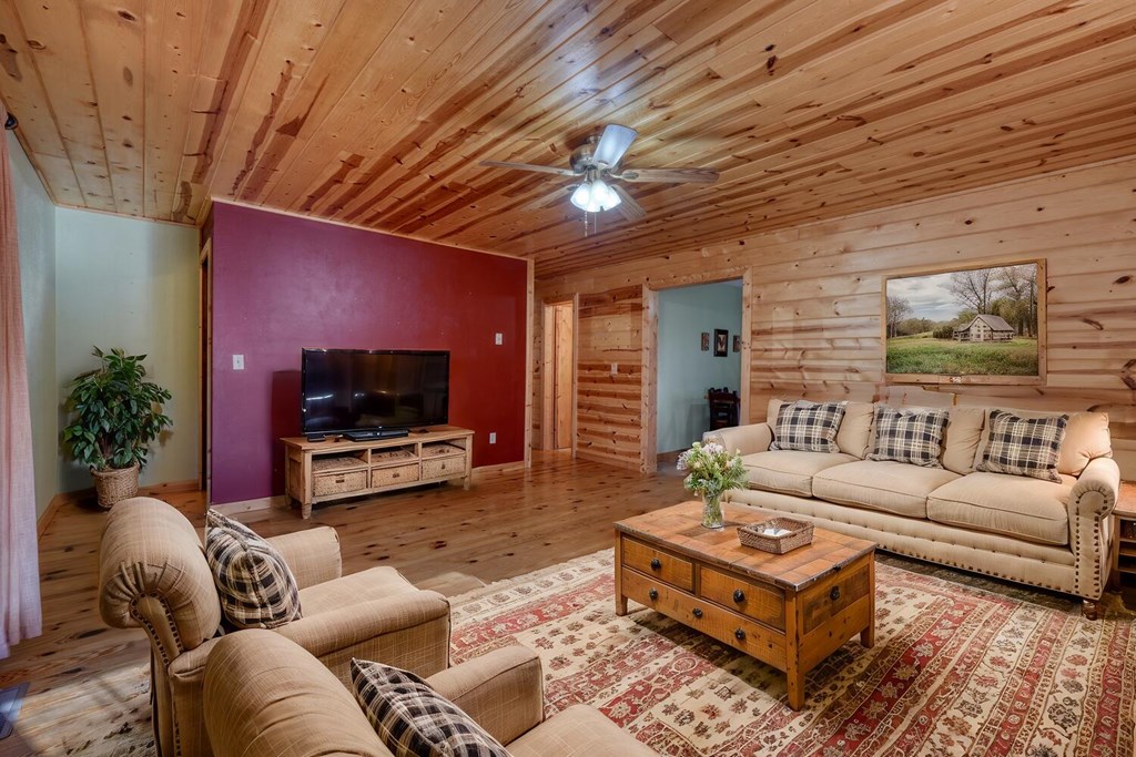 7493 Union Road West Young Harris, GA 30582 - Photo 8 of 69 Gallery Image 8