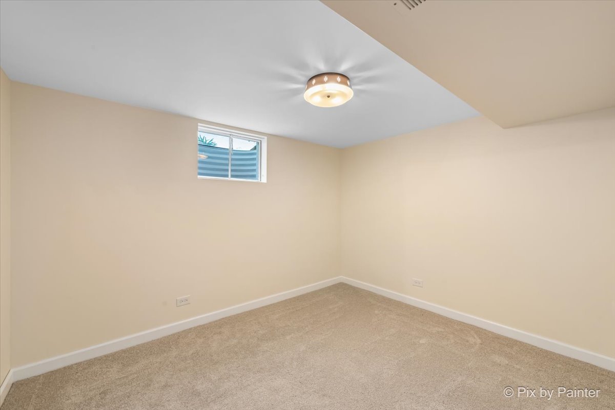 1599 Burning Trail Wheaton, IL 60189 - Photo 40 of 64 an empty room