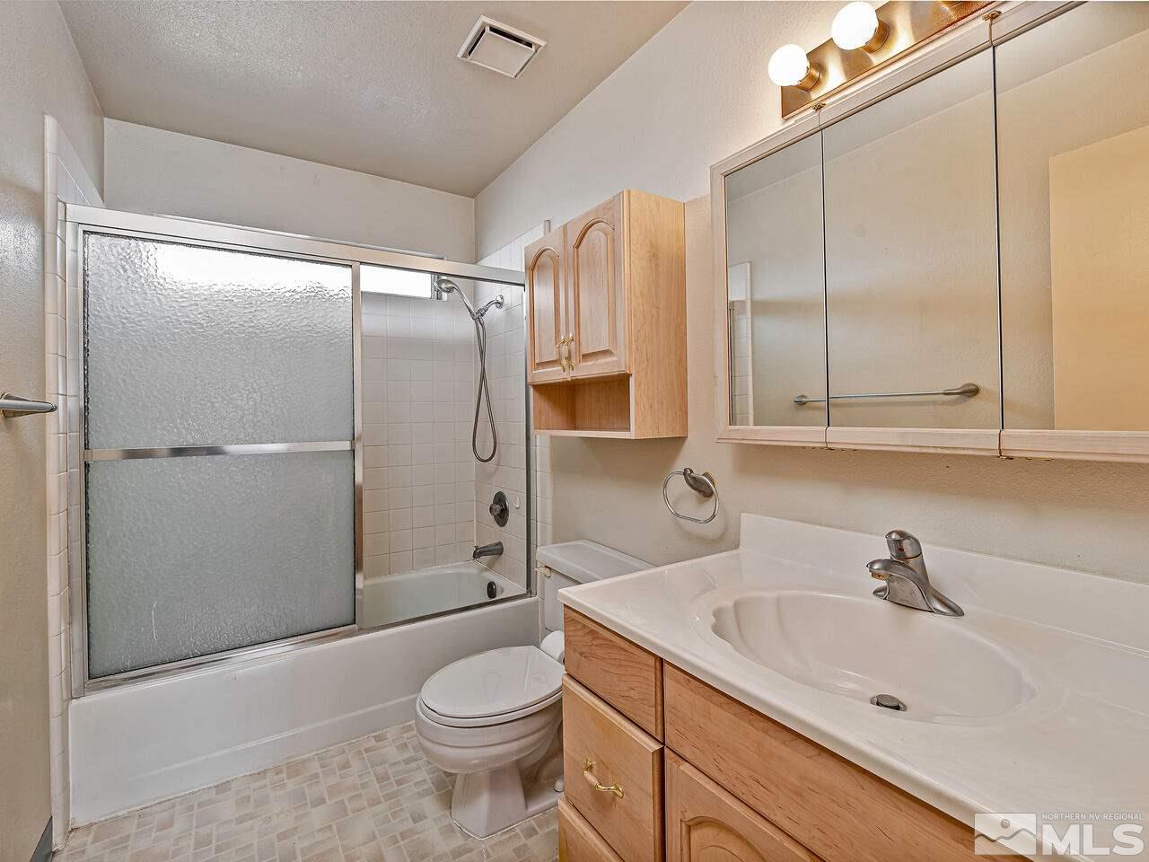 4329 Pescado Way Reno, NV 89502 - Photo 12 of 16 Photo 12