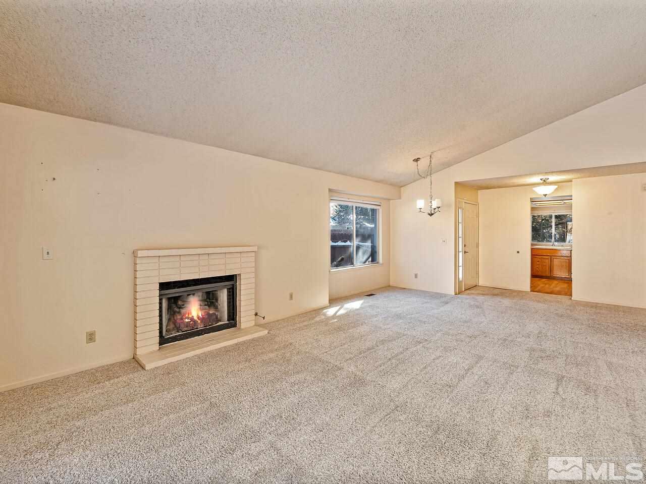 4329 Pescado Way Reno, NV 89502 - Photo 5 of 16 Photo 5