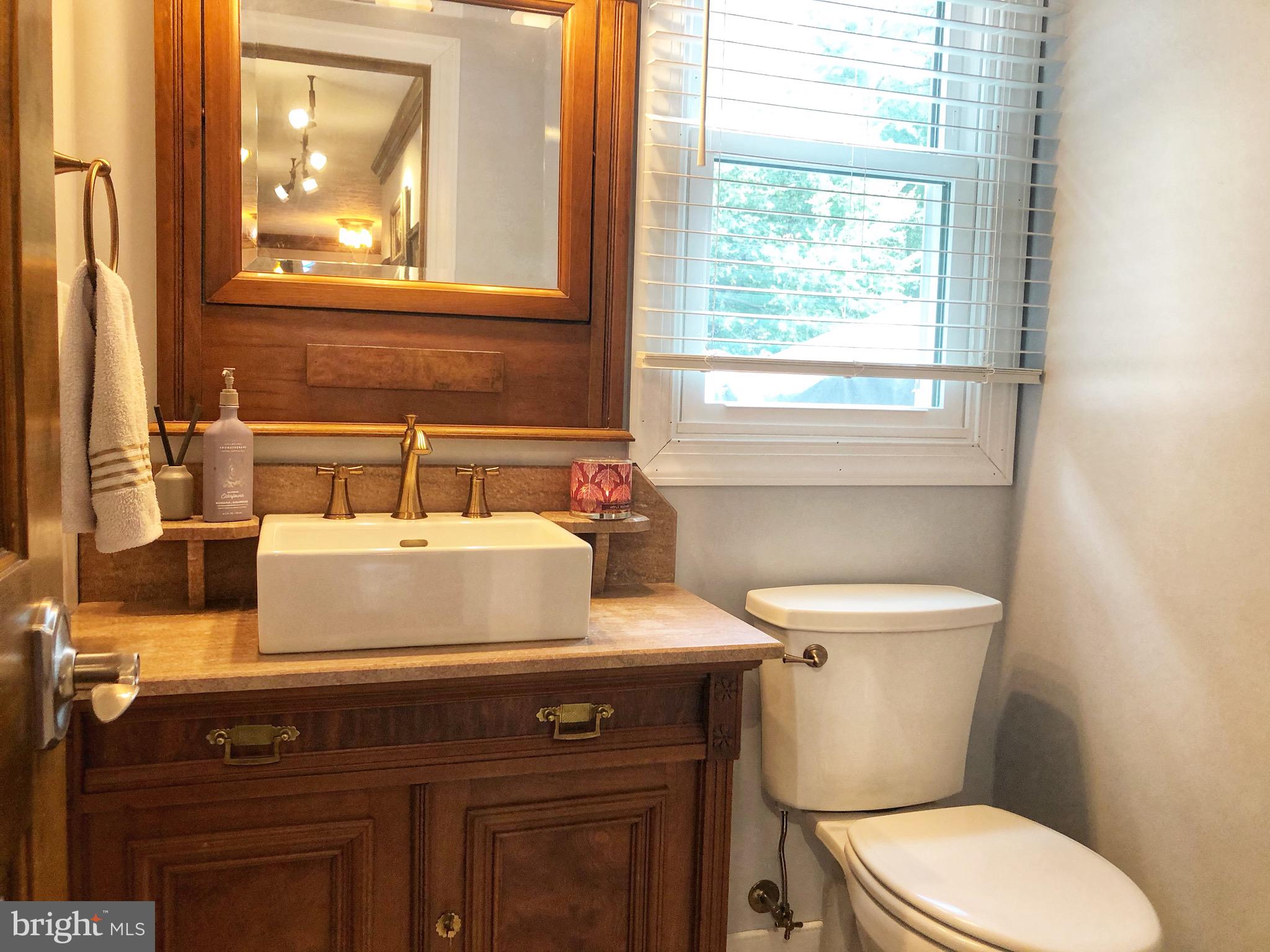 5110 Hurop Road Sandston, VA 23150 - Photo 36 of 96 lavish lavatory