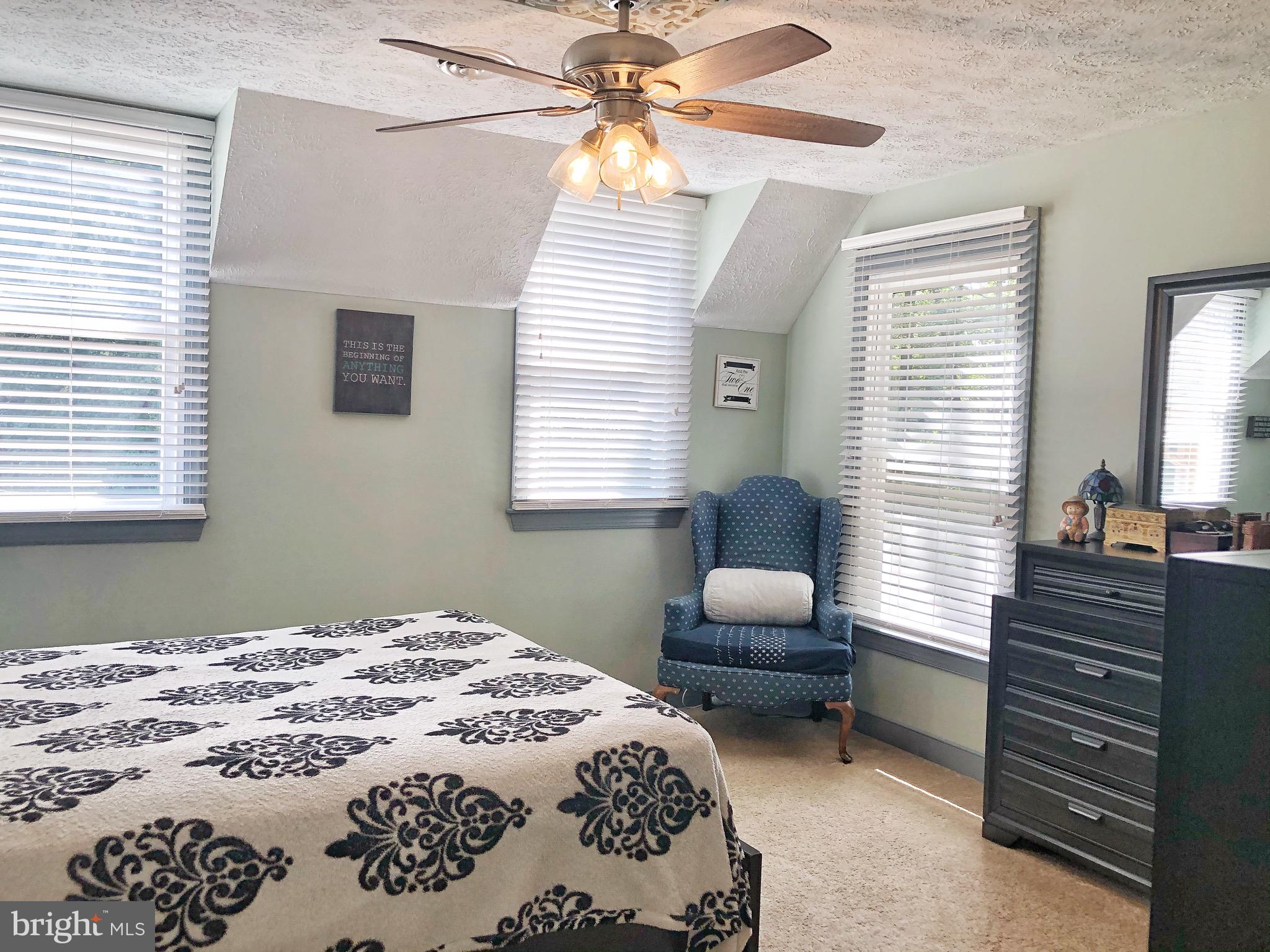 5110 Hurop Road Sandston, VA 23150 - Photo 46 of 96 Space for a seating area