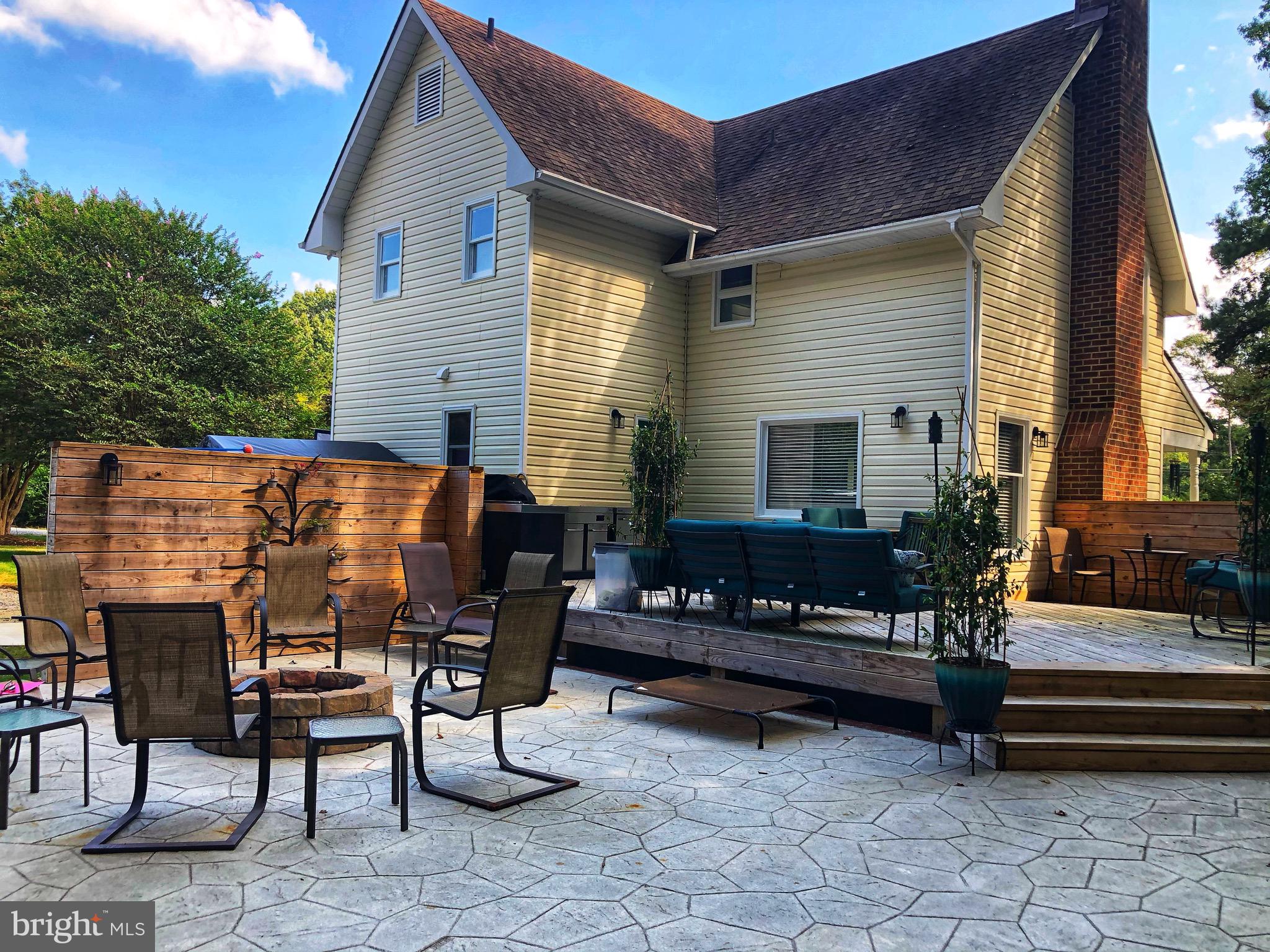 5110 Hurop Road Sandston, VA 23150 - Photo 5 of 96 Outdoor entertaining area gallore