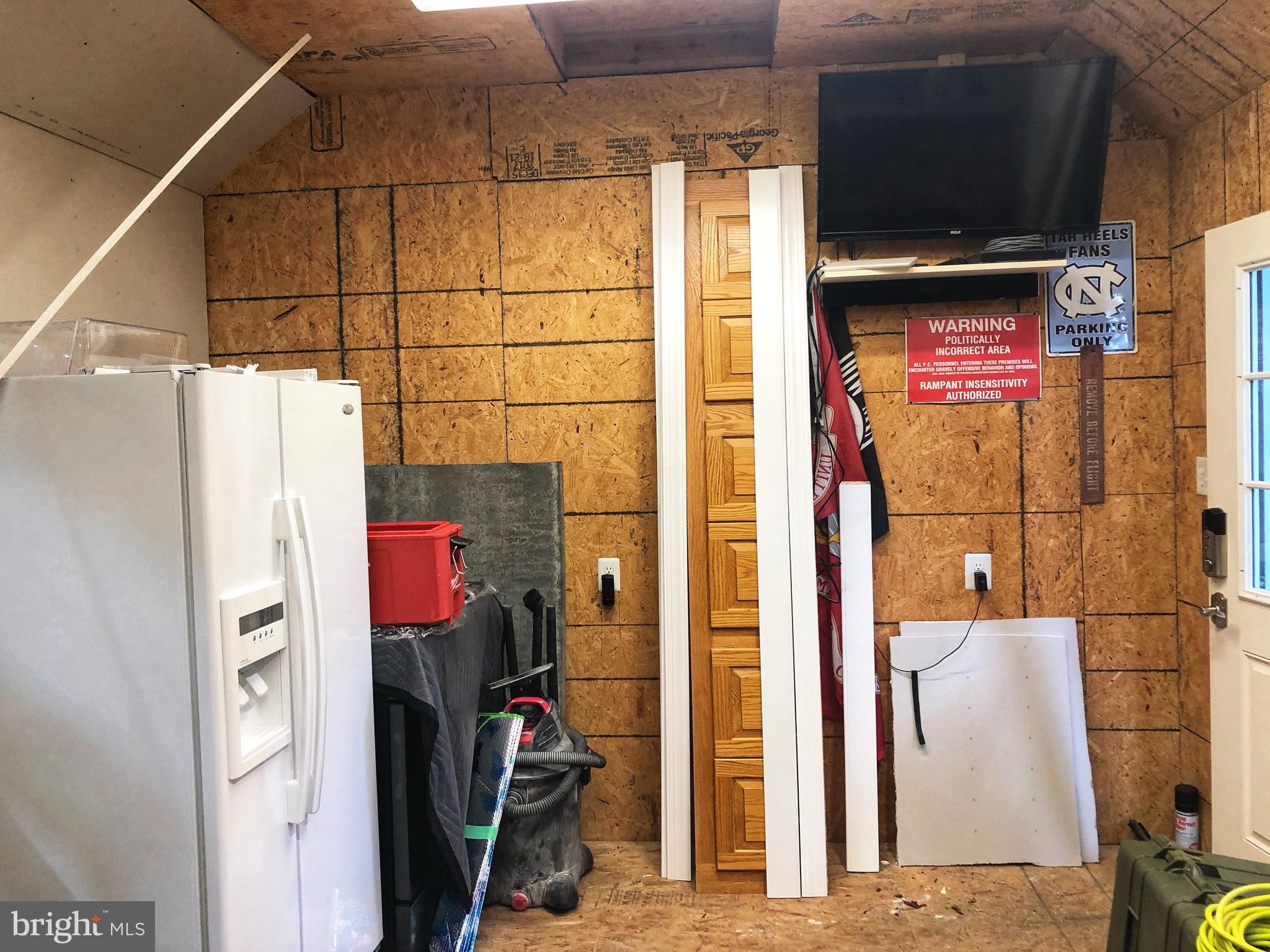 5110 Hurop Road Sandston, VA 23150 - Photo 71 of 96 Workshop and storage area