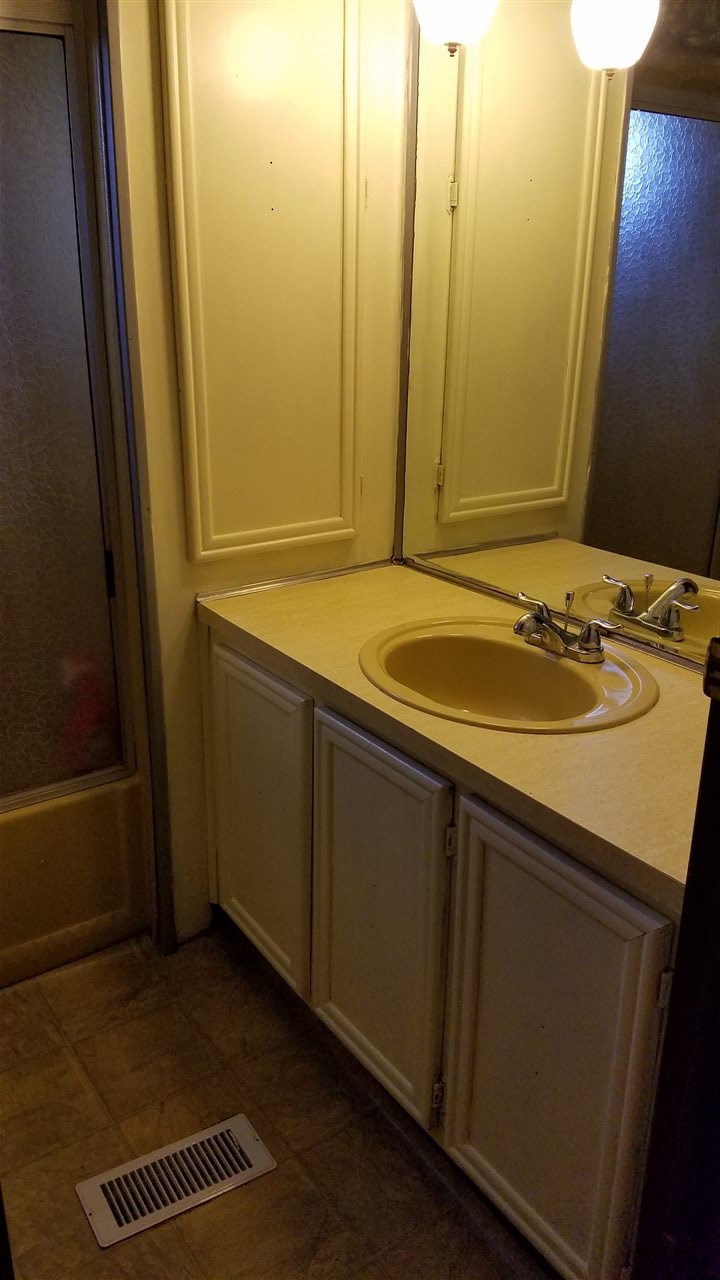 5 Clayton Avenue Rochester, NH 03867 - Photo 19 of 27 Gallery Image 19