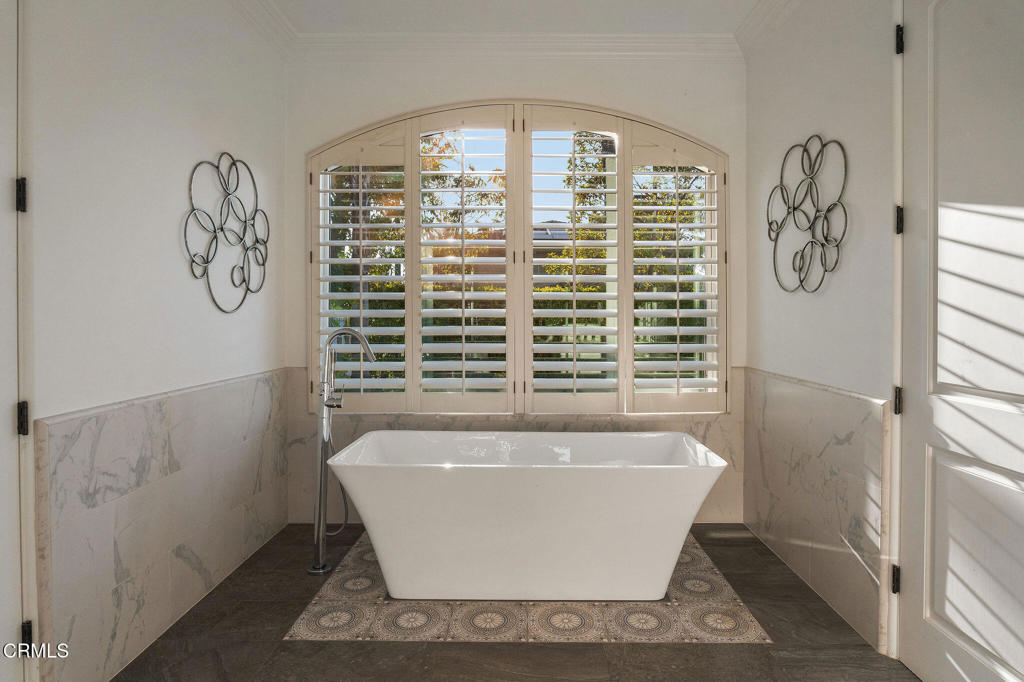 1069 Corte Barroso Camarillo, CA 93010 - Photo 23 of 57