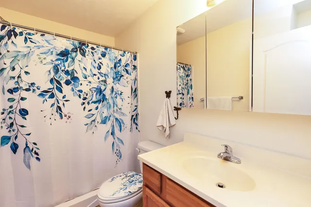 $299,900 | 28 Owens Drive, Unit 92, Swanzey, NH 03446