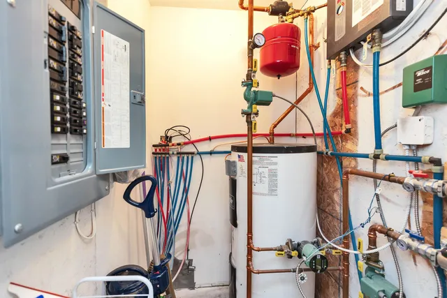 $299,900 | 28 Owens Drive, Unit 92, Swanzey, NH 03446