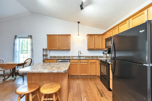 $299,900 | 28 Owens Drive, Unit 92, Swanzey, NH 03446