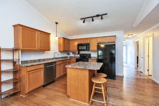 $299,900 | 28 Owens Drive, Unit 92, Swanzey, NH 03446