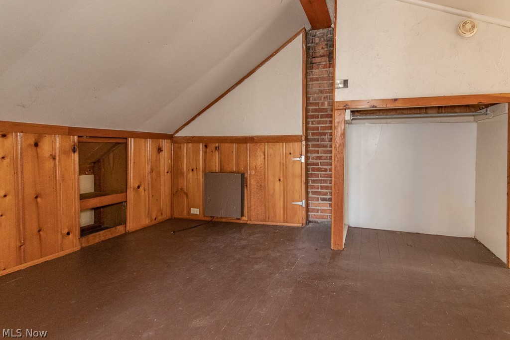 2427 South Taylor Road Cleveland, OH 44118 - Photo 29 of 35 Gallery Image 29