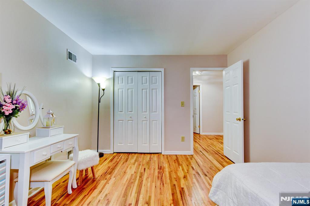 6 Hansen Place, Unit 6 Wayne, NJ 07470 - Photo 35 of 49