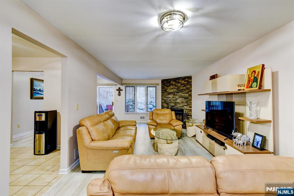 6 Hansen Place, Unit 6 Wayne, NJ 07470 - Photo 7 of 49