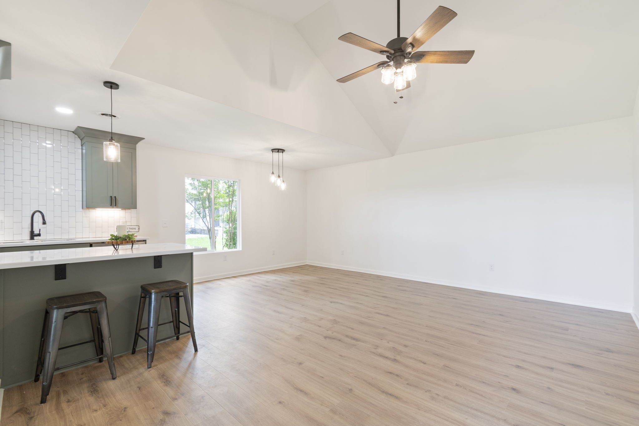 810 Bellevue Road, Unit 146 Nashville, TN 37221 - Photo 6 of 22 Gallery Image 6