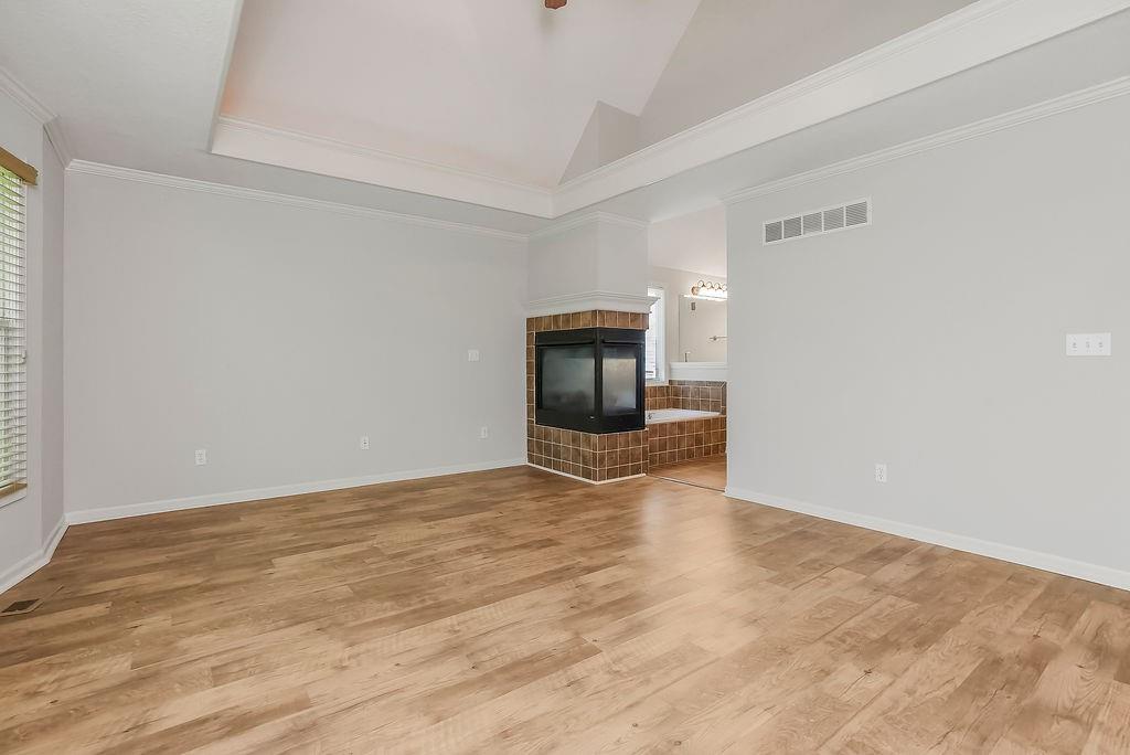 6910 Roundtree Street Shawnee, KS 66226 - Photo 19 of 35